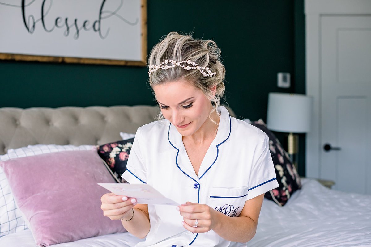 hellogreenfern's tweet image. #TuesdayTips capitalize on that selfie lighting!!! Read about what we mean in our latest blog post 💻 greenfernphotography.com