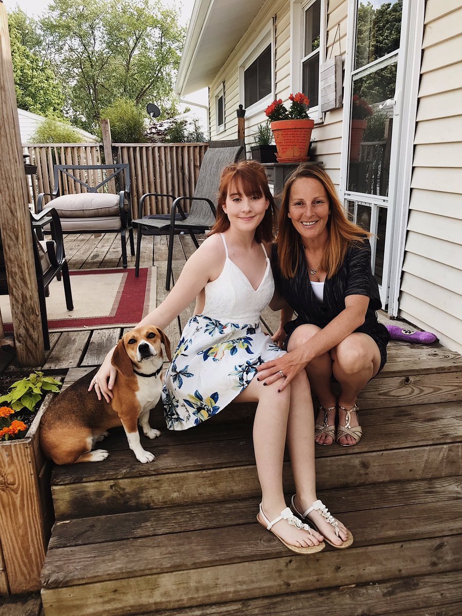 tay9_tay's tweet photo. Hi everyone! My dogs Ice (husky) beagle (Hadley) have been missing for 7 days. I live in Troy Ohio by Cookson elementary school. They haven’t spotted in 4 days. Please help me spread the word &amp; find them! ): they’re missed at home🥺💗 https://t.co/GenlxriJqp