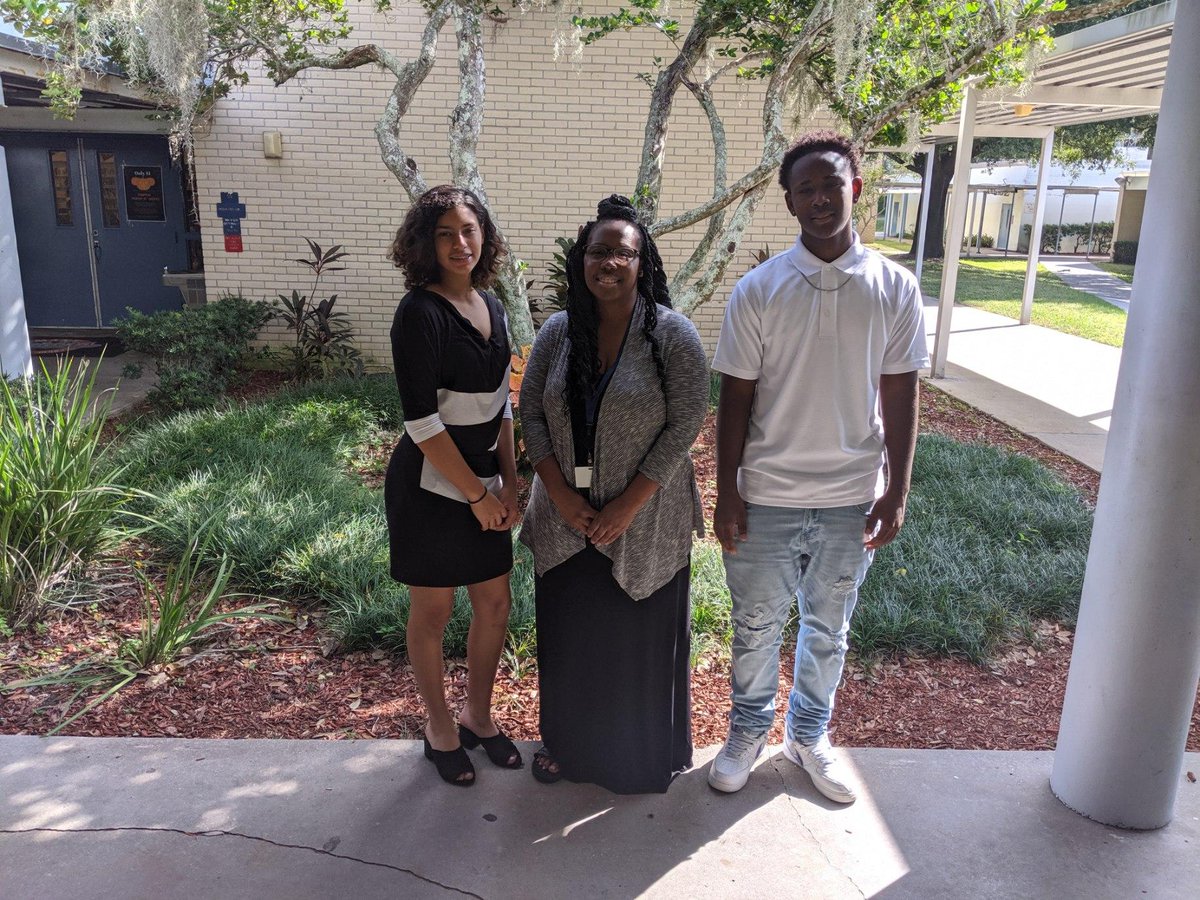 DanteJones_HCPS's tweet photo. The Middle School Forum provided a great opportunity for 2 Mann students @Raiders_Media to speak directly to the School Board and the Superintendent @Jeff_Eakins! Thank you Ms. Williams @TrinettaW for helping to #PrepareStudentsForLife @HCPSArea4 @hcpsMS https://t.co/MJ2ckKRnBJ