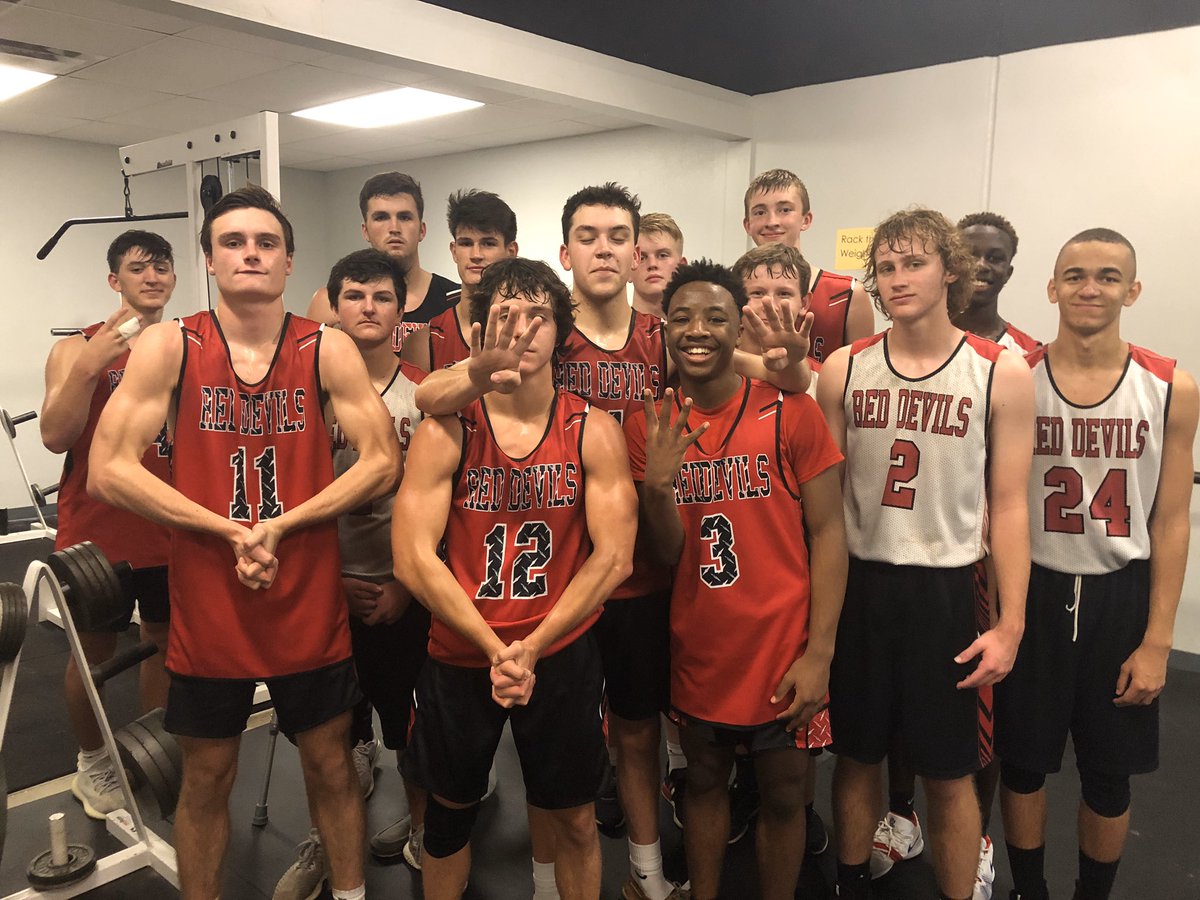 22CoachJones's tweet photo. These guys are nuts...but they’ve worked hard in the weight room and the gym preparing for their journey that starts tomorrow. Best wishes to all the teams and coaches. Enjoy your special groups— I know I will enjoy every day with these knuckleheads! https://t.co/xBNJOVYy5P