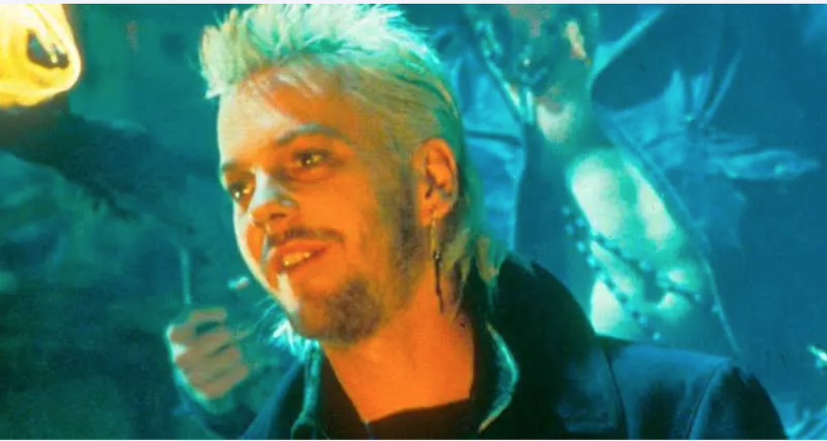 There Was A Amazing Death Scene Deleted from The Lost Boys  ->    

horrorfreaknews.com/kiefer-sutherl…
