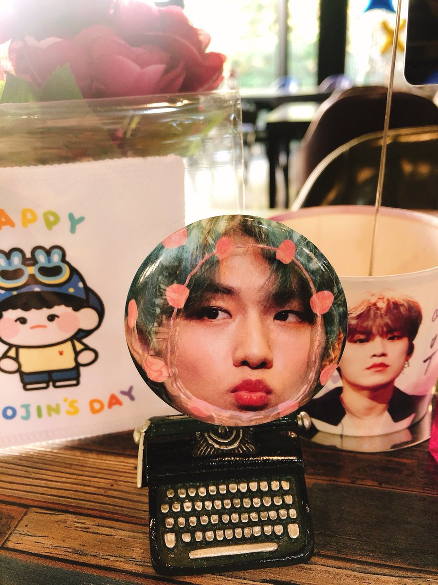 SexyBaby_woojin's tweet photo. 부산_화명 나비키친
특전 모음☆

부산은 31일부터 시작입니다.
31일 오전에는 사진 및 배너 제작에 문제가 생겨  늦게ㅠ꾸며질꺼같아요 

한번가고두번가고세번가주세요 ㅎㅎ
@kimnavi76  사장님 정말 감사합니다☆ https://t.co/FYrRQBtj9e