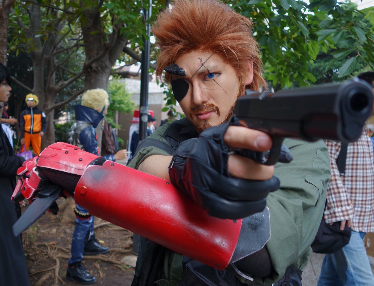 O Xrhsths みゆきち Sto Twitter メタルギア5よりボスことヴェノム スネーク Lucif Clord です ボス系やる人も結構多いですが5の方は義手も用意しないとですから大変ですよね 3枚目はもう1人のボスとクワイエットが揃っています 池ハロ