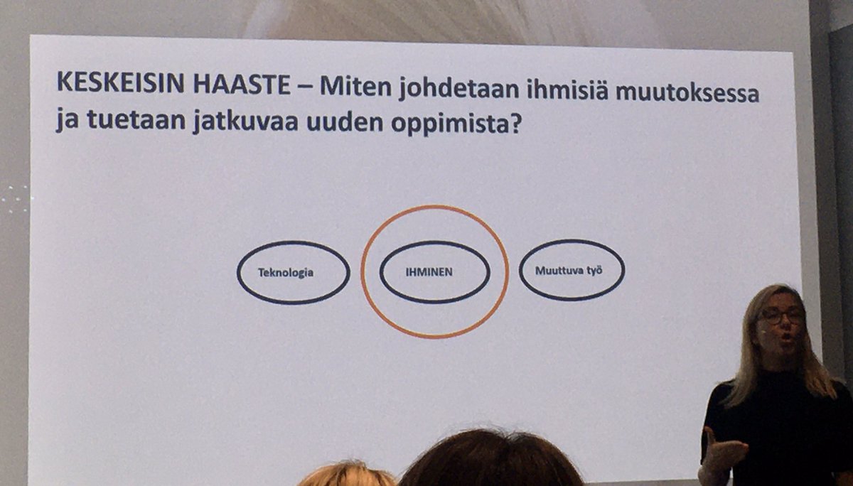 TVehmala's tweet photo. ”Työ muuttuu, johtaminen muuttuu.” Keskeisin haaste 🤓#herttavuorenmaa #työterveydenuusisuunta #työelämäpalvelut #mehiläisenaamiaistilaisuus https://t.co/v18rsXUZRK