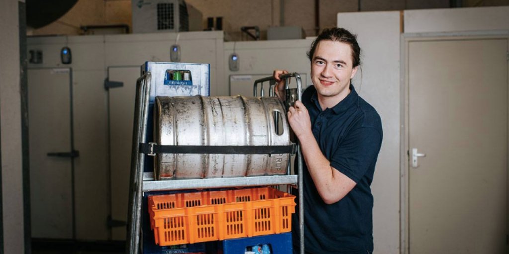 Je ziet hem waarschijnlijk niet zo vaak voorbijkomen, maar achter de schermen zorgt Sjoerd ervoor dat alles op rolletjes loopt. Hoe hij dat precies doet lees je hier: ow.ly/3lob50wUsMG