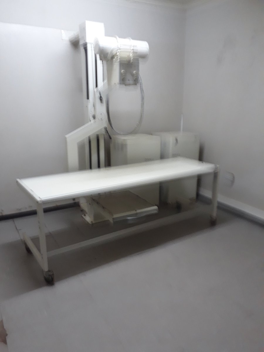 VallisJo's tweet photo. Boy with arm fractures in #Chitambo Hospital central Zambia, struck by a car on the Great North Road, cannot be x-rayed because hospital's x-ray plant needs 30 new long life batteries costing £645 (£21/battery).
Please donate via: http//www.friendsof https://t.co/X64n54KW1Q https://t.co/xNB9HuGKY2