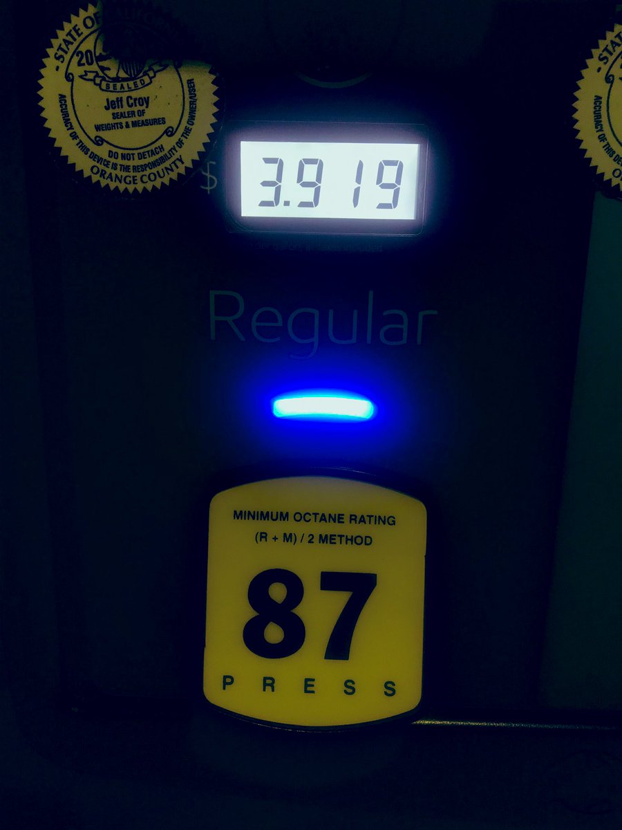 OverTheTopWendy's tweet image. Omg gas for $3.91!  After paying $4.55 the other day, it’s practically FREE at these prices! Yay! 🎉🎉🎉#CaliforniaProblems