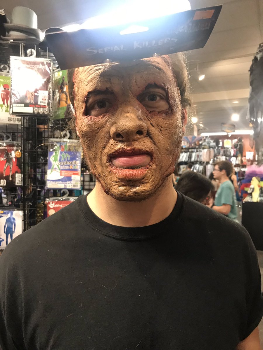 SauceSignature's tweet photo. I’m Chris Hansen, and this is an investigation https://t.co/gR9md8P7HW