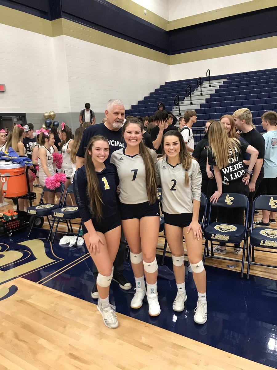 Roo_Tommaney's tweet photo. Special night for our Seniors.  These young ladies left their mark and established a standard of excellence for @lakecreekvb 
Thank you ladies.  It’s been a joy to see you compete!

@PhilTweaton @Miller_LCHS @StoweFoSho @FlemingInTheDen
#lakecreeklions #bebolder #bestyearever https://t.co/SYbVnFbbiu