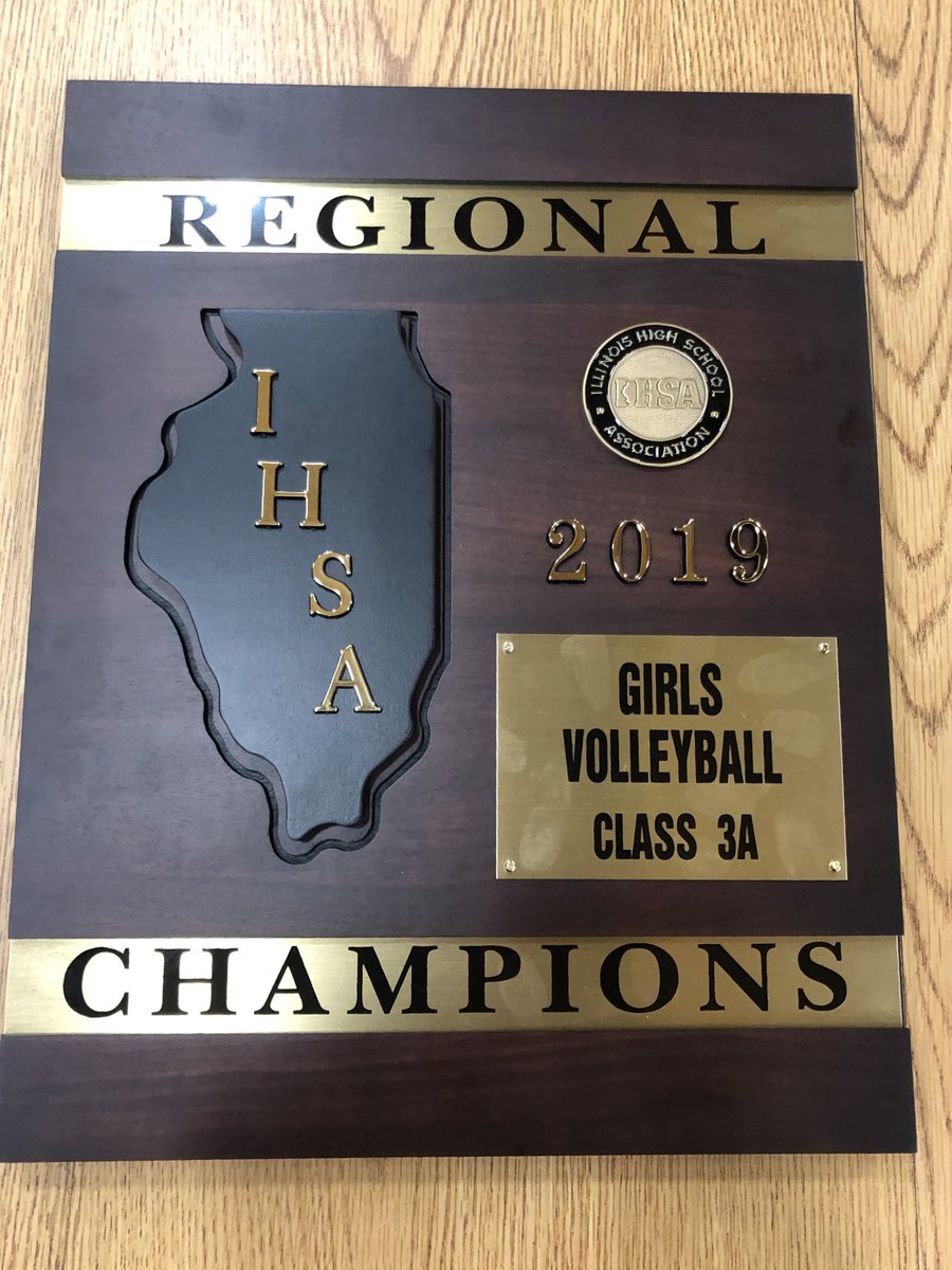 HLRGirlsVball's tweet photo. The Bulldogs are IHSA Regional Champions tonight. They are now 22-12 on the season. Next IHSA playoff match will be on Monday night. https://t.co/BROB4GjtdF