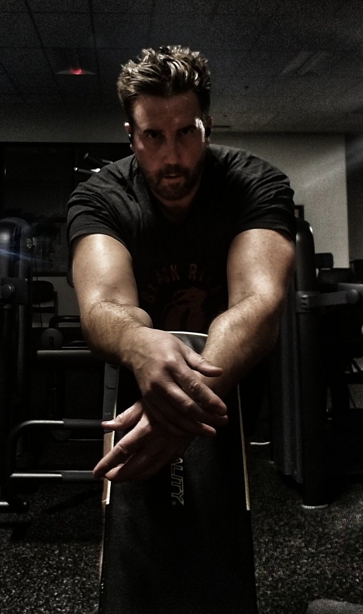 ChronicleJon's tweet photo. #WorkoutTuesday https://t.co/CqR8P3emJ8