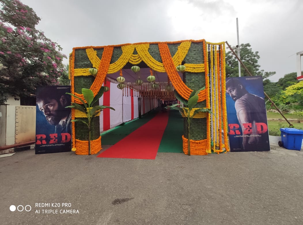 Ghousemubarak0's tweet photo. RAPO NEW LUNCH
R๐E๐D๐ #RAPO18FIRSTLOOK
#RAPO18 #RAPONEWMOVIELUNCH https://t.co/LX22KeKvDy