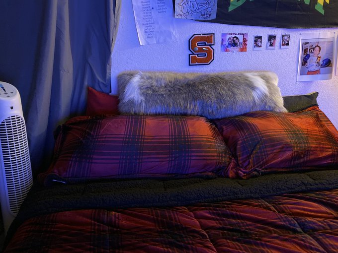 I&rsquo;ve done so much today. Look at My new bedset. And nicks new girlfriend the body pillow!!! https://t