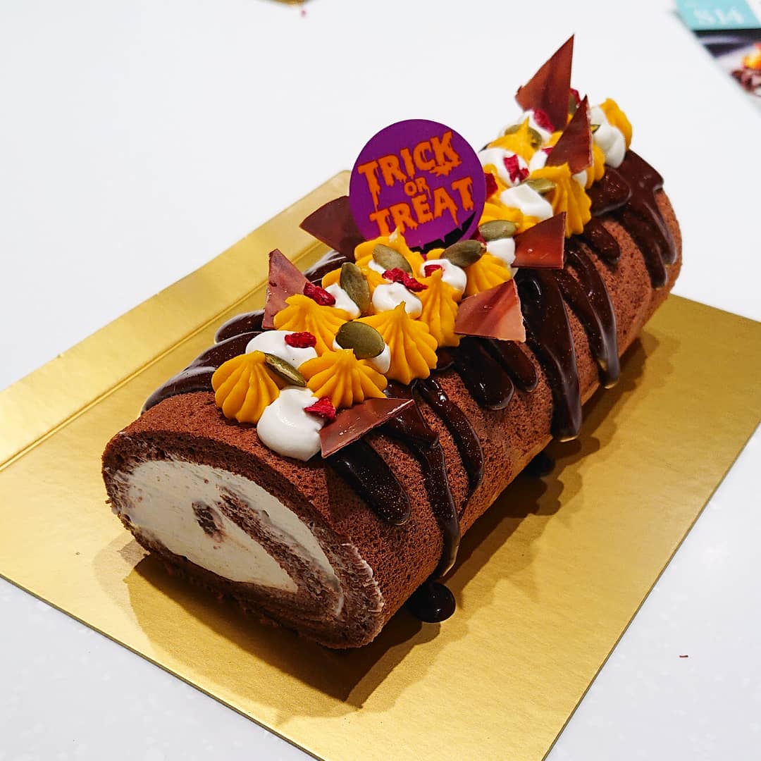 ハロウィン生チョコロールケーキ