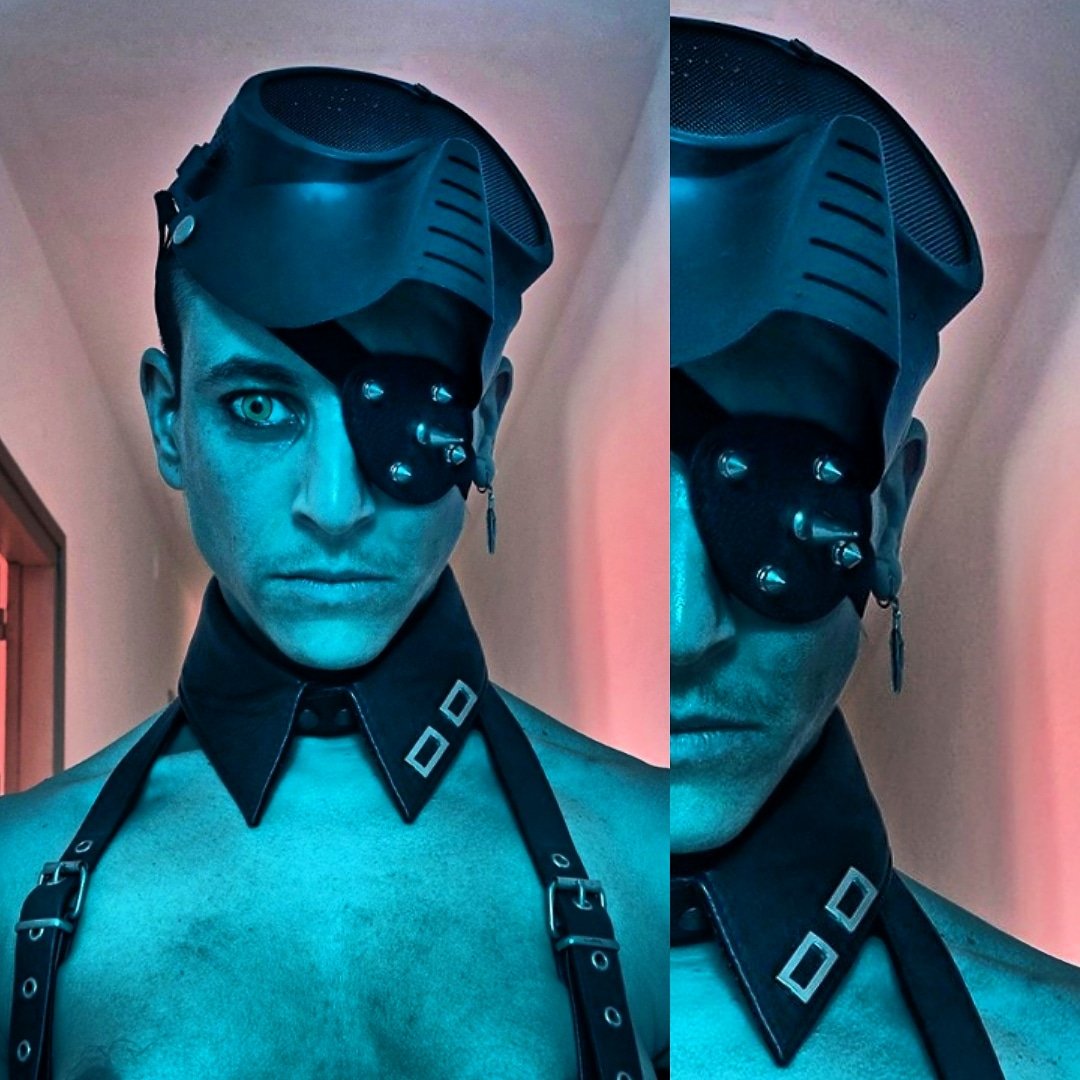 ⛓️ CLAUSURA ⛓️
#fetish #session by <a href="/candelacuervo/">ana fernandez</a> for <a href="/tokio5/">wagnersex</a>.5 #models <a href="/dracujeny/">jennyfer</a> <a href="/pogoclownkiller/">natan</a> <a href="/magnett__/">Mazen Al-Emad</a>  #makeup <a href="/anna/">Anna</a>.mundet #bdsm #parche #cuellodecamisa #delantal #sm #handicraft #couture #artesania #leather #vegan #trans #queer #nobinary #sexcode #undergroundbcn