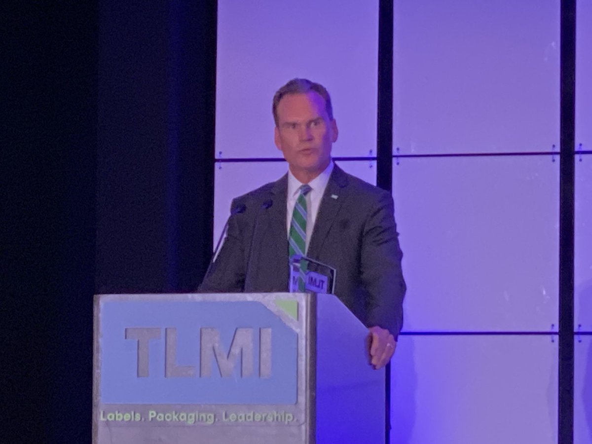 ChelseaLabels's tweet photo. Patrick Potter of @FlexoWashUS is @TLMI Supplier Of The Year #LabelLeaders #DisruptionTour https://t.co/euG7PGC18s