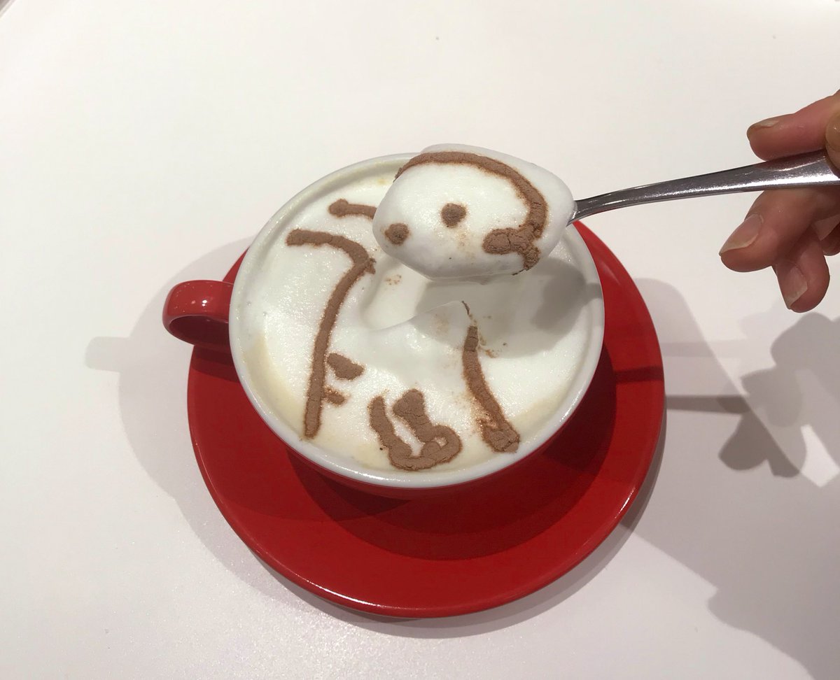 「powderartcafe行ってきました〜〜!!
自分で描けるのたのし〜〜!!!」|伊豆見のイラスト