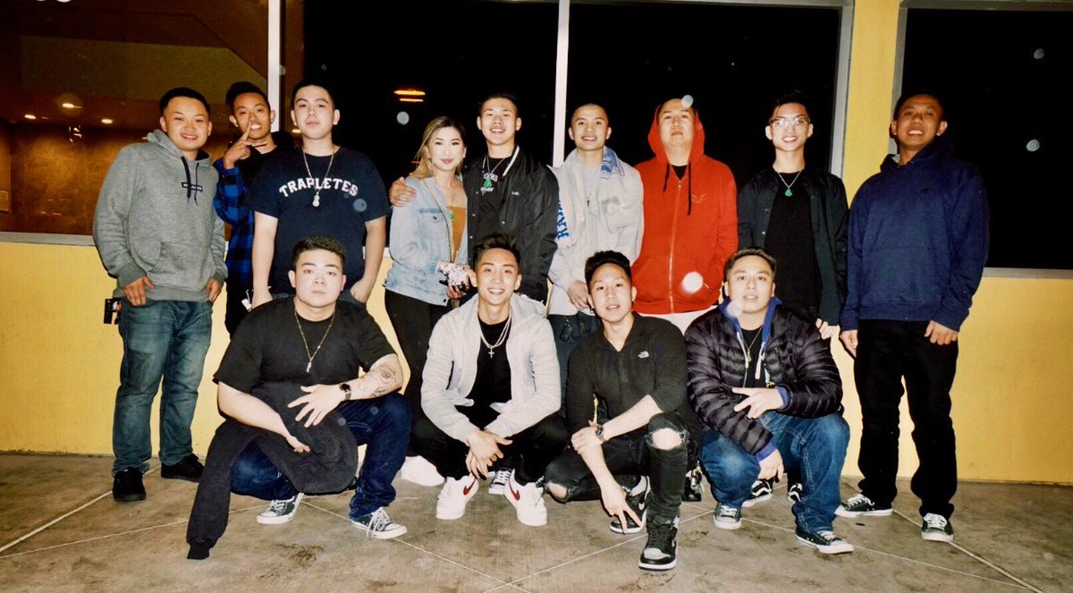 studpham's tweet photo. tb to simpler times 🙁 #freeDLOC https://t.co/FKpvxkxUwA