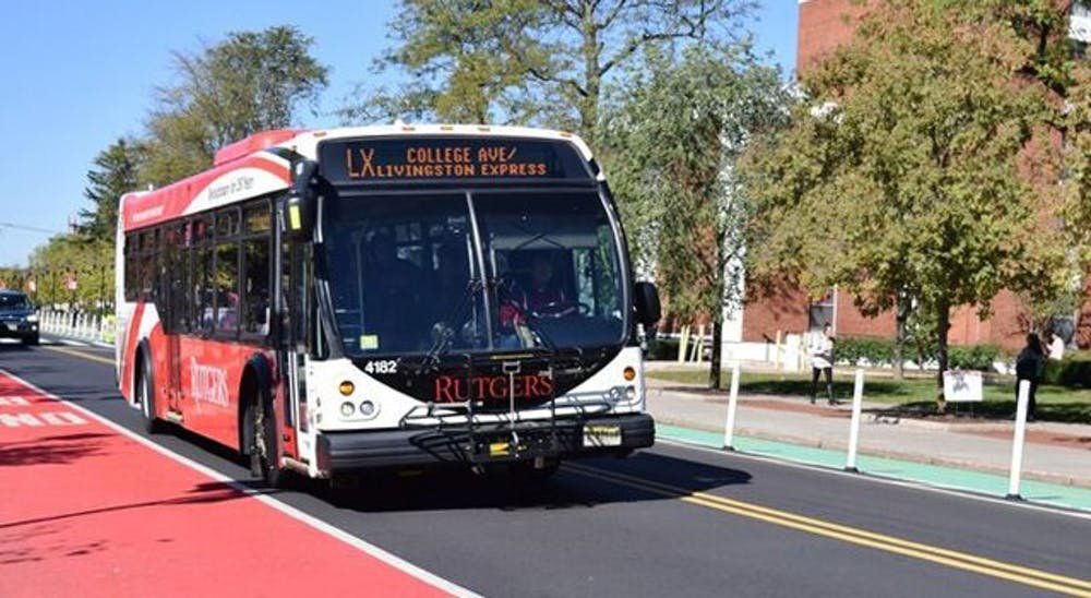 KatZhang3's tweet photo. #TXC19 #DCIM353b
The best tip to thrive here at Rutgers is to get onto buses way before your class starts because they WILL hit traffic and the driver WILL take a break as soon as you get on. https://t.co/JrYC78T06z