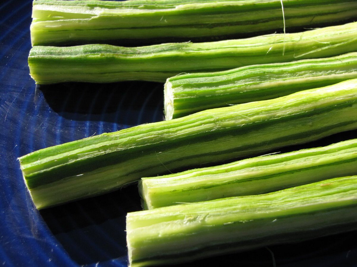 Here's my recent conversation with <a href="/lisacurtis/">Lisa Curtis</a> of <a href="/KuliKuliFoods/">Kuli Kuli Foods</a> about her journey from a twentysomething Peace Corps volunteer to the CEO of the largest #moringa company int the world, raising millions of dollars in financing along the way.

stevemoilanen.com/blog/howtorais…