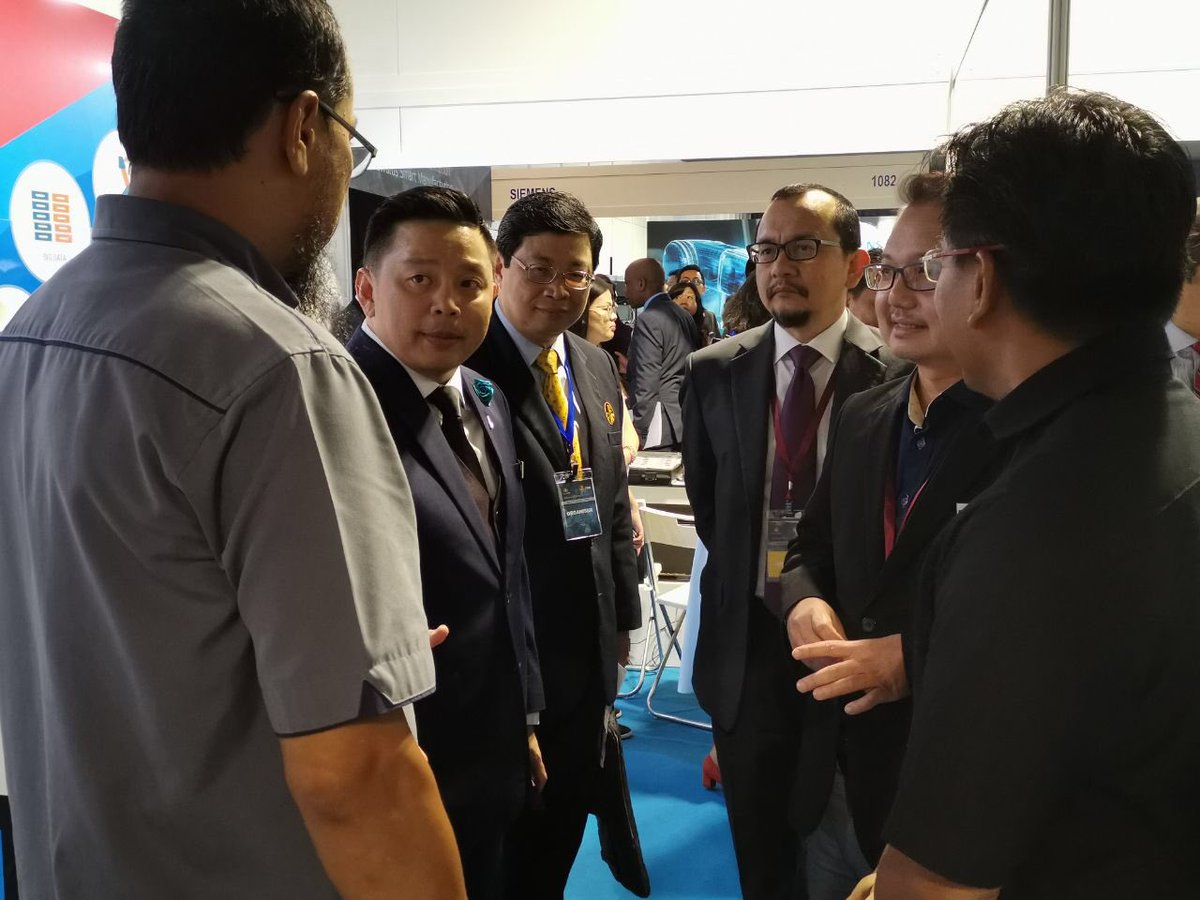 mtdcmalaysia's tweet image. Introducing MTDC’s I4.0 companies at Industry4WRD summit. #mtdcmalaysia #Co9P #i4.0 @DarellLeiking @imokman @MITIMalaysia