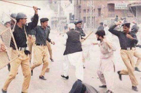 Muhamma20146984's tweet photo. دھرنا اس کو کہتے ہیں
#آزادی_مارچ https://t.co/u0fwvXAxJK