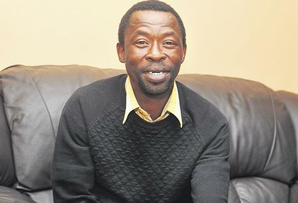 Siya Kolisi's father takes first trip abroad to watch son lead Boks in RWC final

ow.ly/hNCN50wWZgg