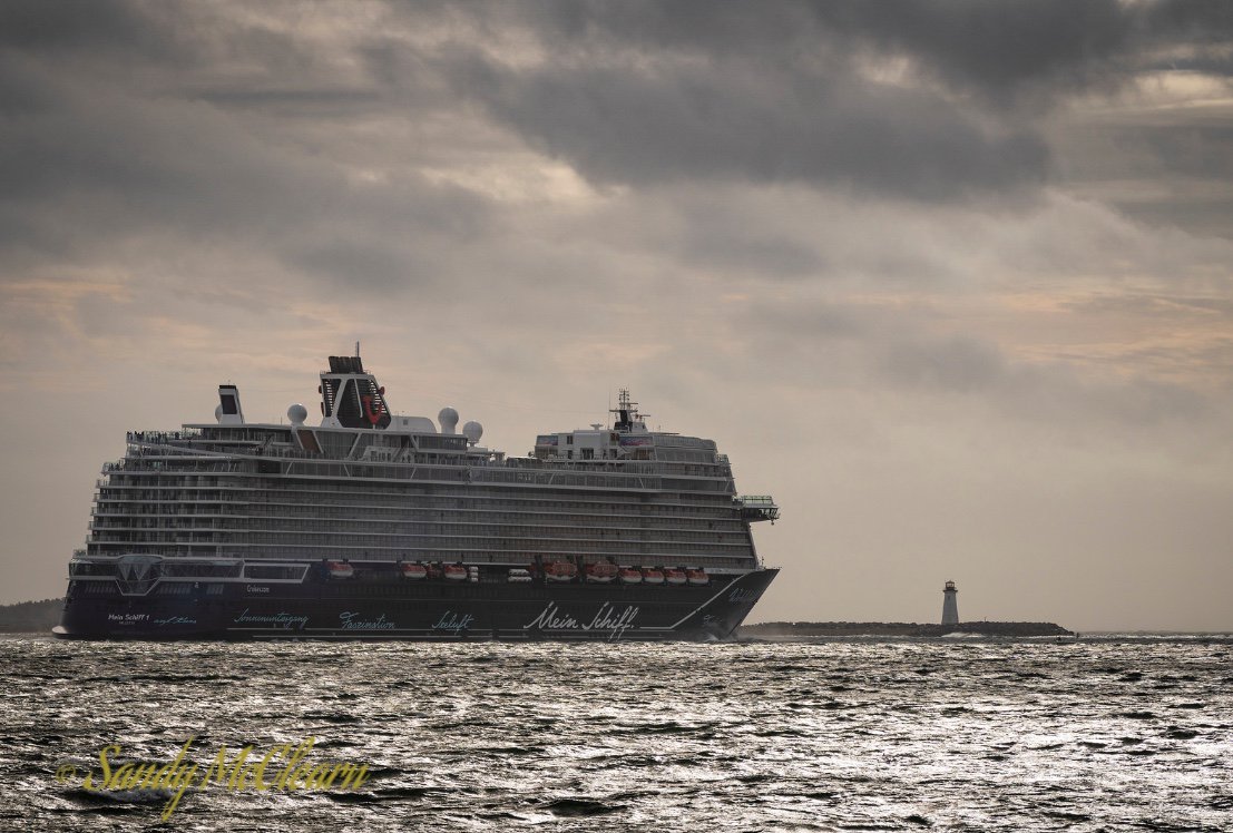 Meinschiff1 Hashtag On Twitter