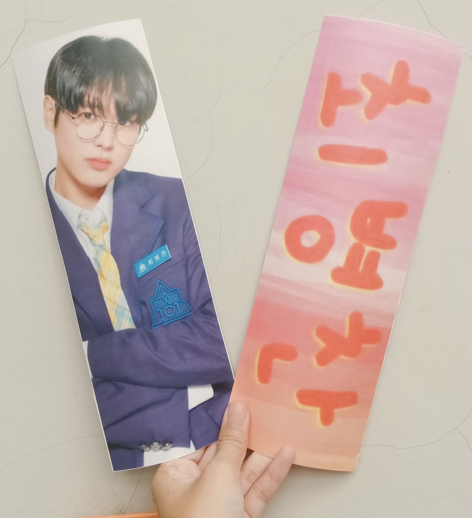 rowoontampan's tweet image. 🌠HOW TO MAKE (mini) HAND BANNER AND SLOGAN🌠
                  - mudah dan murah -
                            A THREAD