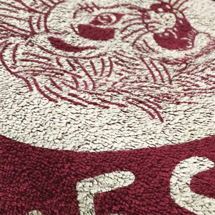 Print Ink options;⠀⠀⠀
Discharge ink on a bath towel
.⠀⠀
.⠀⠀
#bandmerch #merchandise #screenprinting #blendomatic #bathtowel #dischargeink #slikscreenprinting #discharge #weneedmerch #eindje #eindhoven ift.tt/2Mtjaz0