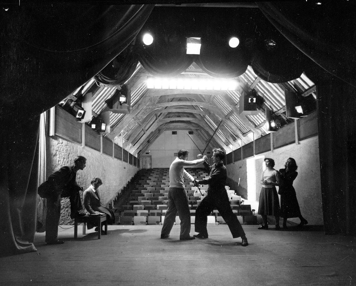 Barn Cinema On Twitter Do You Love Film Do You Live Within