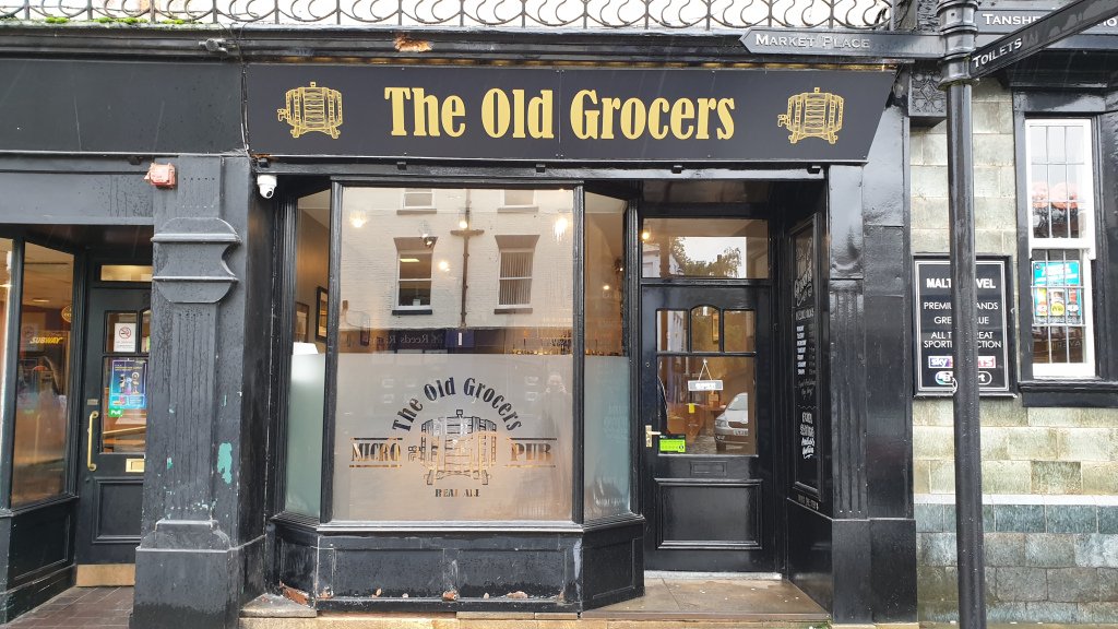 points_of_brew's tweet photo. The Old Grocers Pontefract https://t.co/gEMldJB0XZ https://t.co/leULBPfVgU