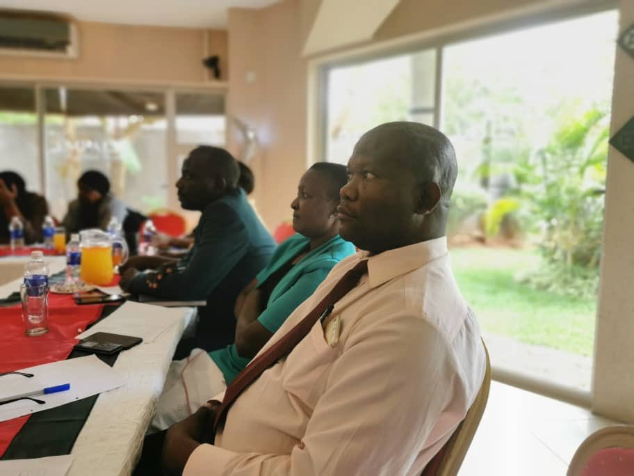ZimRightsLIVE's tweet image. Thulani Moyo,Gwanda councillor said Mat South has the least funds disbursed for devolution.We want an explanation on the criteria used to allocate those funds #DevolutionNow @citezw @zhrc365 @InfoMinZW @TembaMliswa @dzikamaibere @MthuliNcube @BitiTendai