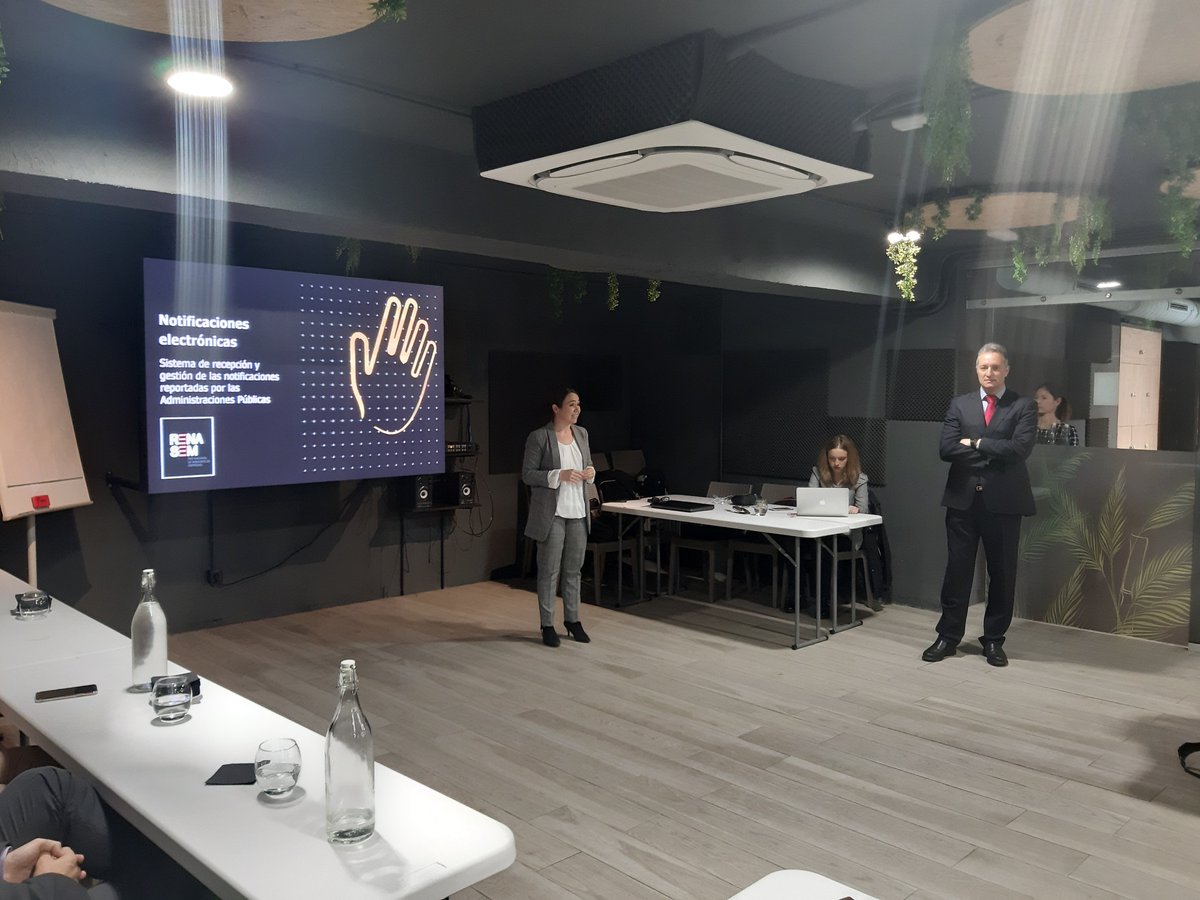 RicopiaTech's tweet image. El pasado lunes tuvimos el placer de participar en la Asamblea de asociados de @RenasemRed para presentar nuestra innovadora solución de gestión automatizada de notificaciones electrónicas de la Administración Pública. Muchas gracias a Jose Antonio Yuste por la invitación.