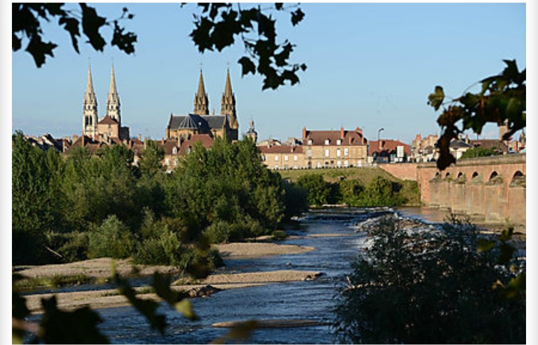 Bienvenue à MOULINS <a href="/JeanC_Prevost/">Jean Prevost</a>. Très belle journée ! <a href="/Experveo/">Experveo</a> #BCAexpertise #Auvergne #Allier #Moulins