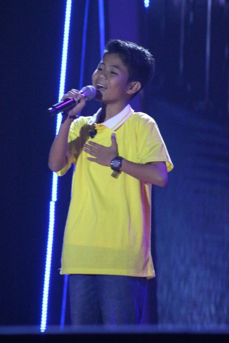 _TheVoiceKidsPH's tweet photo. Team Sarah is now on the stage rehearsing! 

Di mo na ba maantay ang performance ni Vanjoss? 

Wait for our updates and tweets! 

Like our FB page 
https://t.co/A1LPiRcsDw https://t.co/JTRQSmfyJV