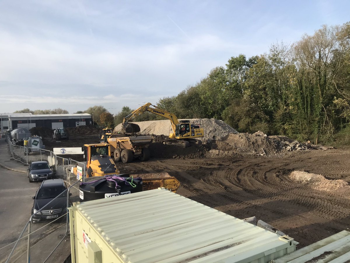 HaslamsSeager's tweet photo. Total Park Theale coming along nicely. Site manager is South African - bottled mentioning the Rugby -didn’t want to jink it! #swinglow @rugbyworldcup #ENGvRSA https://t.co/T7Pul7XA4F https://t.co/dwF4AxzkxX