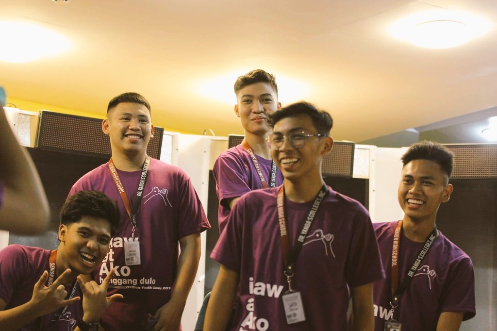 Eryieeez's tweet photo. Gang😎
#YC2K19 https://t.co/Gdz1Qdm8iQ
