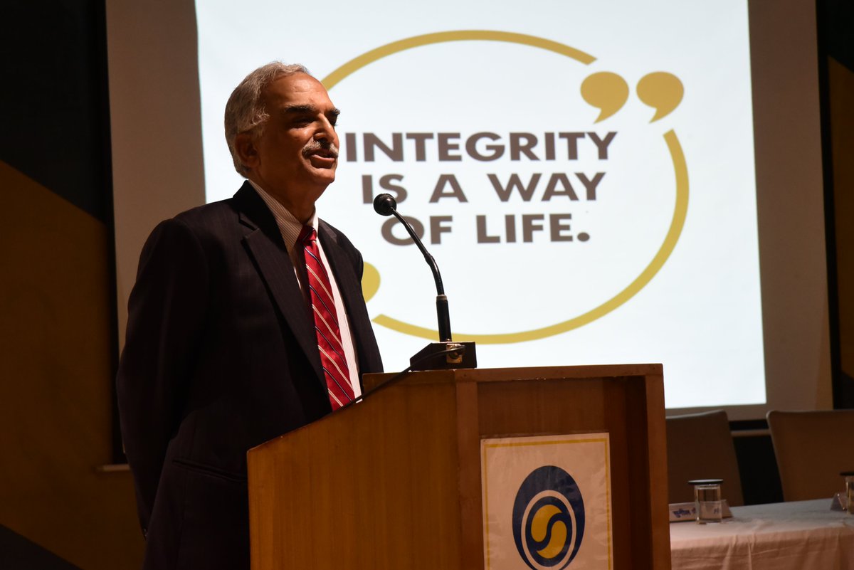 The Vigilance Awareness Week 2019 inaugurated at our Corp. Office by Sh Sunil Jain, IRTS CVO BPCL, Chief Guest, Sh D. Sivanandan, former DGP, Maharashtra, accompanied by Sh K. Padmakar, Dir (HR), Sh Arun Kumar Singh, Dir (Marketing) by taking 'Integrity Pledge' along with staff