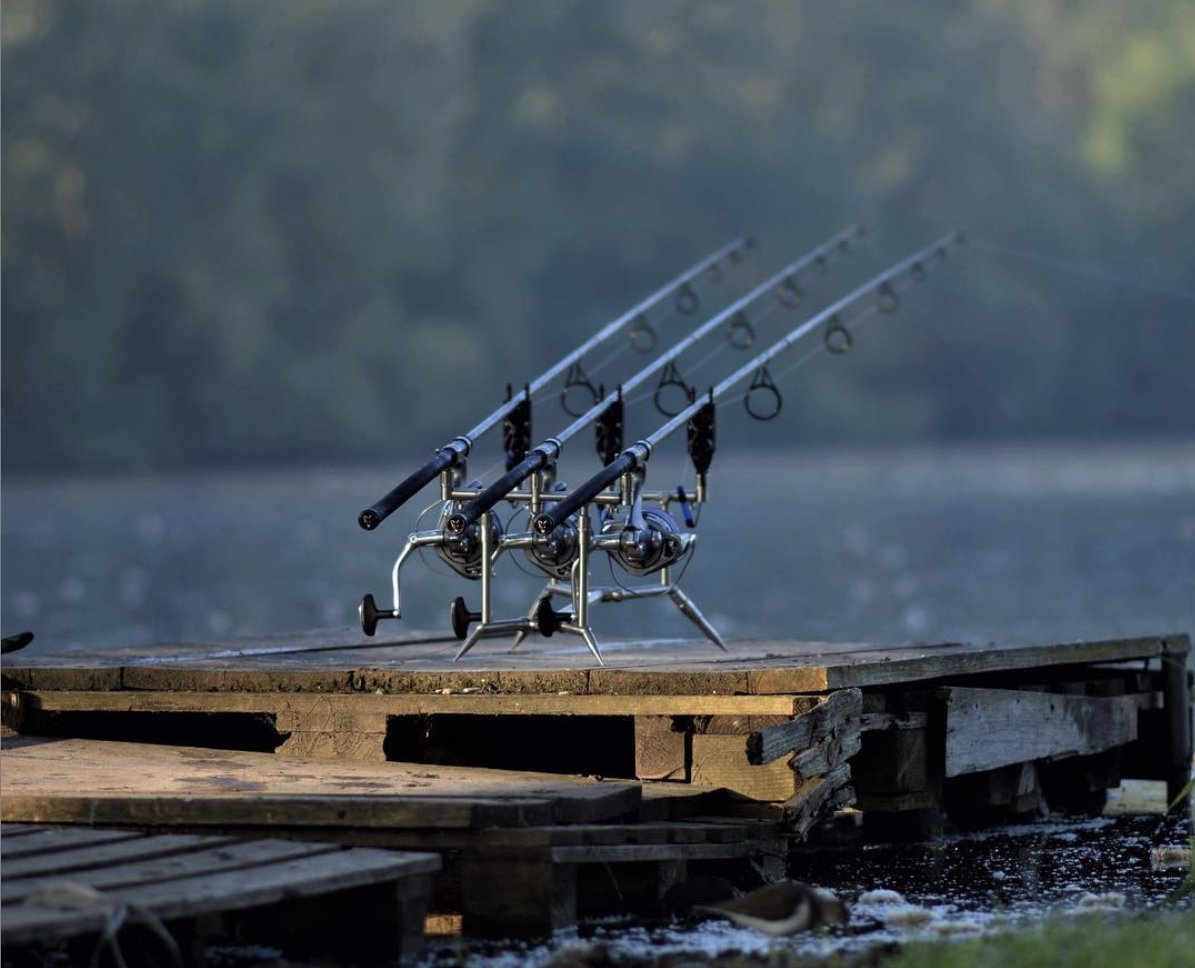 Waiting... Hoping for that screamer.
.
#lowprofilepod #summittackle #fishingproducts #carp #carpfishing #3rodsetup #stainlesssteel