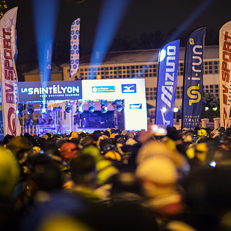 Dans un mois, ce sera toi sur la fameuse ligne de départ de la Saintélyon !
Prêts ?
 #bvsport #saintelyon2019 #boostyourperformances #compression