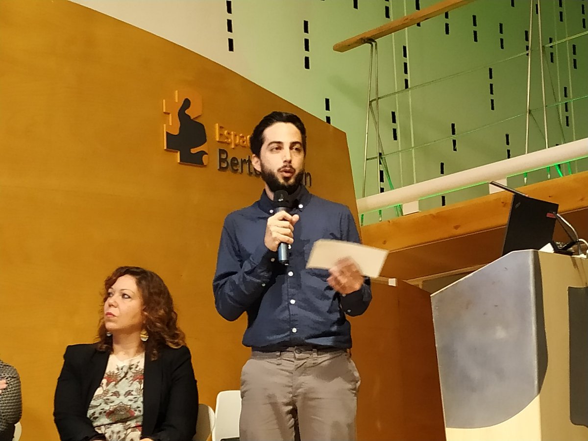 VRoadEU's tweet image. 🛣️✌🏼David Pesado, nos presenta el objetivo de #VRoadEU: &quot;#Construir un puente entre la #formación y la puesta en #práctica en un entorno #seguro, para que los #accidenteslaborales no sucedan en nuestras #carreteras&quot;.
👁️‍🗨️#yoinnovoenconstruccion