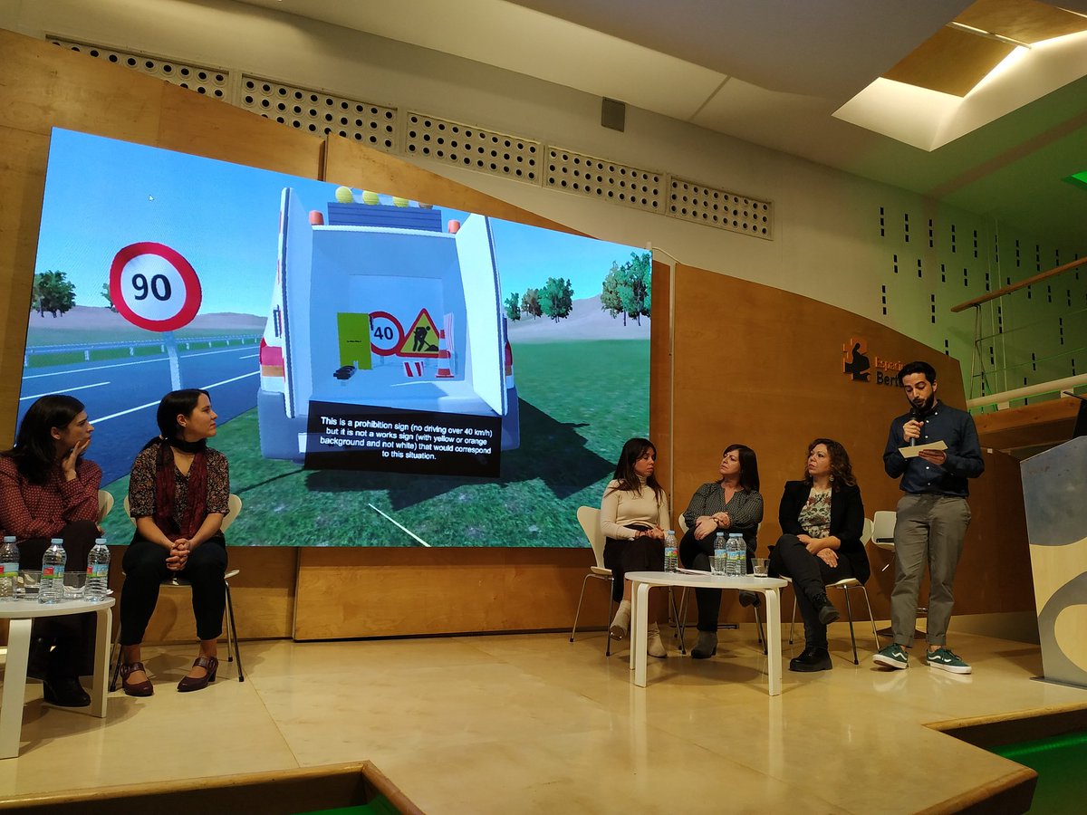 VRoadEU's tweet image. 🛣️✌🏼David Pesado, nos presenta el objetivo de #VRoadEU: &quot;#Construir un puente entre la #formación y la puesta en #práctica en un entorno #seguro, para que los #accidenteslaborales no sucedan en nuestras #carreteras&quot;.
👁️‍🗨️#yoinnovoenconstruccion