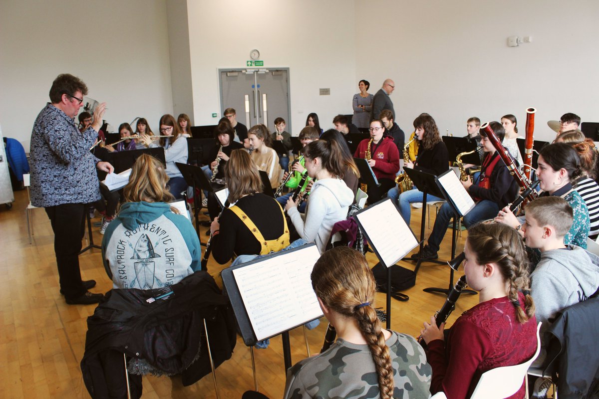RWCMD's tweet photo. We welcomed @gwentmusic today. Special thanks to @hernandcrabtree for this #RWCMD project, bringing young musicians to the College to work with our staff and students. https://t.co/x2pG7ULKeG