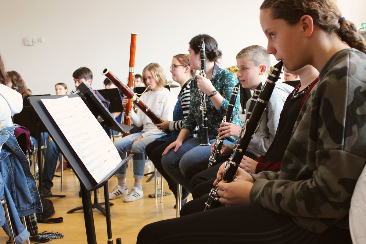 RWCMD's tweet photo. We welcomed @gwentmusic today. Special thanks to @hernandcrabtree for this #RWCMD project, bringing young musicians to the College to work with our staff and students. https://t.co/x2pG7ULKeG
