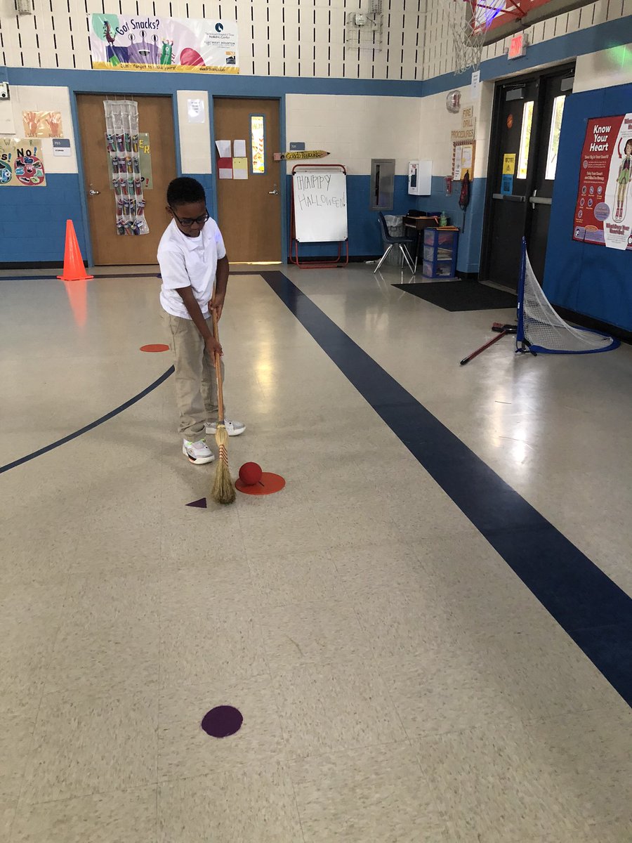 CoachReynoldsPE's tweet image. Halloween stations! Build a haunted mansion, go through the haunted house, and withes broom hockey. There are lots more I didn’t post... pumpkin bowling, catch a ghost, climb the spiders web, and skeleton puzzle fun. 🧡🎃💀👻 @ThornwoodSBISD @SBISD @SBAI_SBISD
