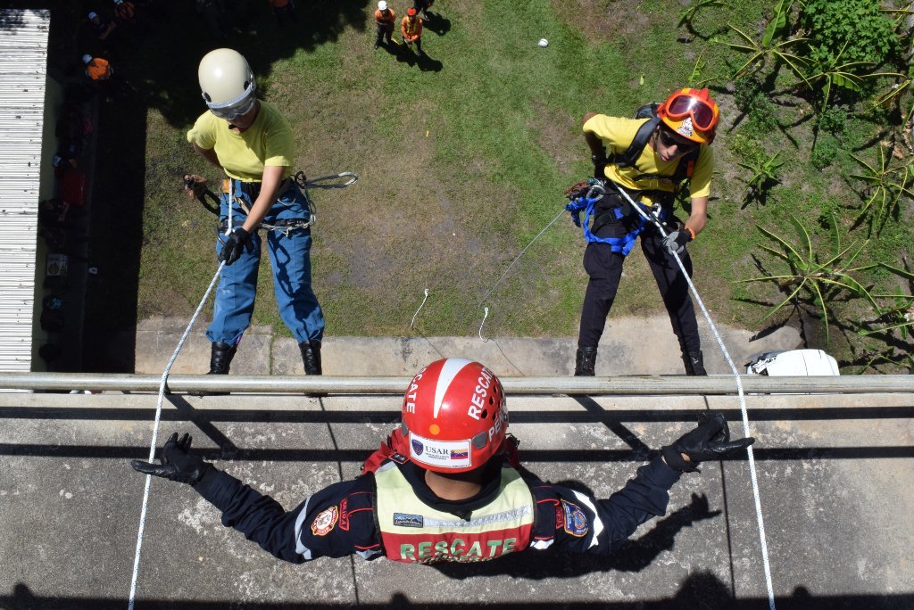 📸 En Fotos

Formación Básica Helitáctica de Salvamento se desarrolla con éxito en Yaracuy. 
.
.
.
#YaracuyTierraDeUniónYTrabajo
#ProtecciónCivil
#MásSeguridad