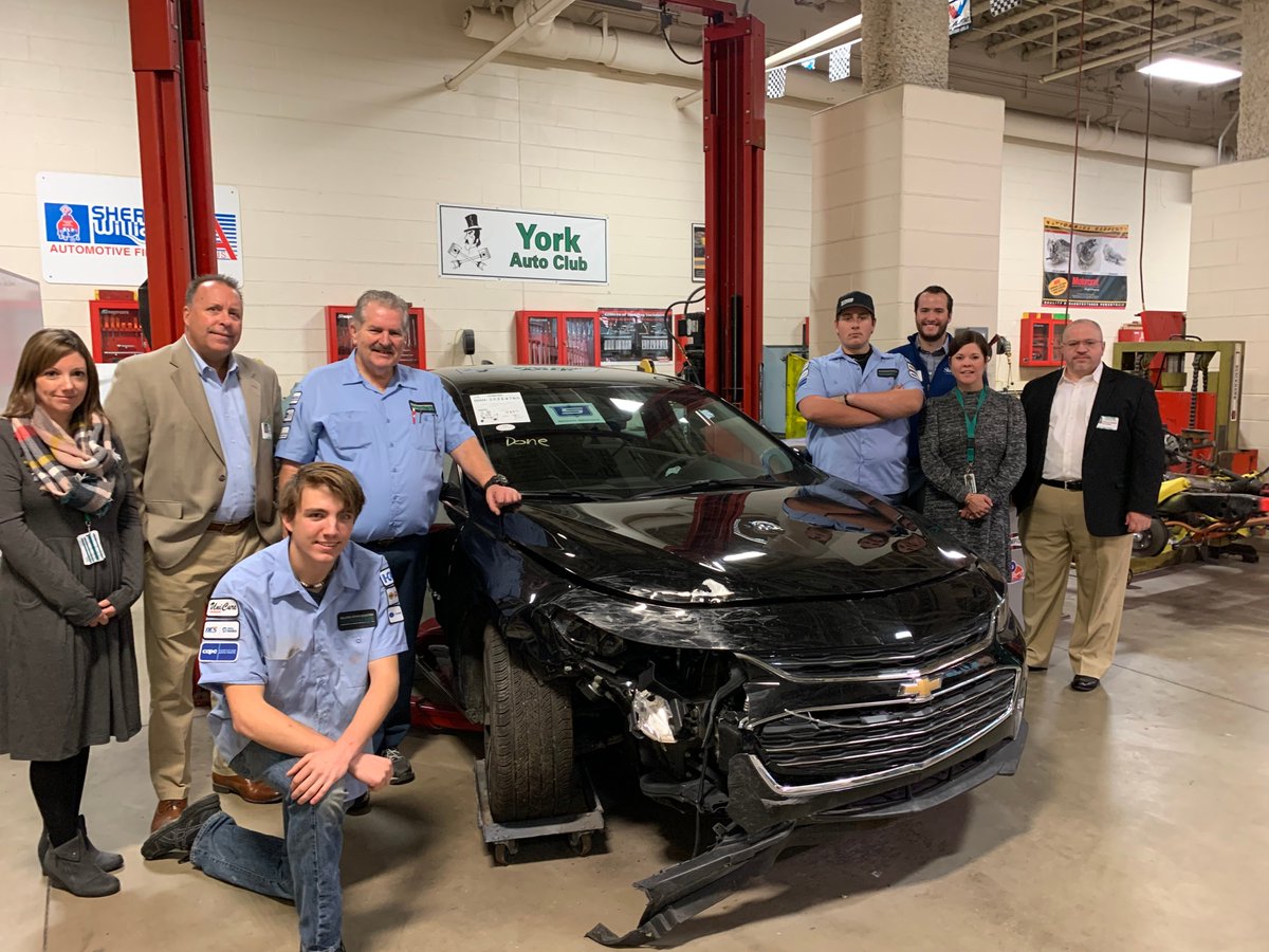 YorkINDTECH's tweet image. We are excited to partner with Safeway Insurance Company and Illinois Auto Auctions for a real world project for @YorkD205 Collision Repair students. Students will diagnose and repair a car involved in a real accident over the course of the school year.  #ignited205