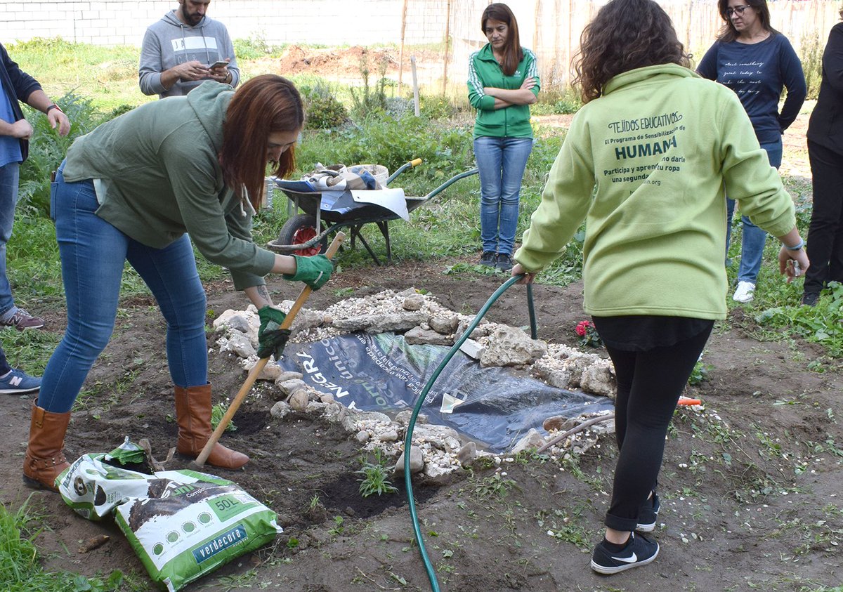FullOnNet's tweet photo. Ayer compartimos una jornada de Voluntariado Corporativo con Humana. Visitamos la planta de preparación para la reutilización de Leganés y luego participamos en el Programa Cultivemos el Clima y la Comunidad 3C 

#Humana  #voluntarioshumana #FullonNet #RSC https://t.co/LZeVWKo2VC