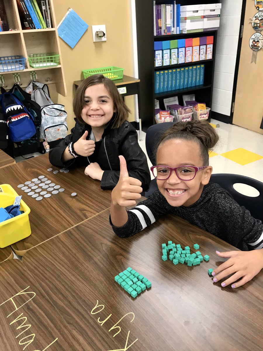 MrsKill3rd's tweet photo. The kids are rocking their very first week of multiplication! #ArrayDay #ThirdGrade #MoraLegacy https://t.co/ZMttKFt7eG